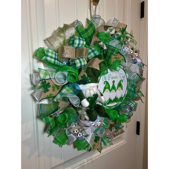 Handmade St. Patrick’s Gnome Ribbon Prelit Wreath 22 ins LED W5 - Picture 4 of 11